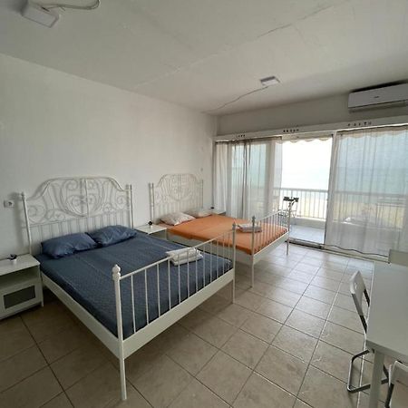 Breeze Apartments Peraía Dış mekan fotoğraf